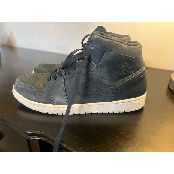 Nike Other - Nike Air Jordan 1 Mid Armory Navy Blue 554724-421 Men's Size 11.5 EUC